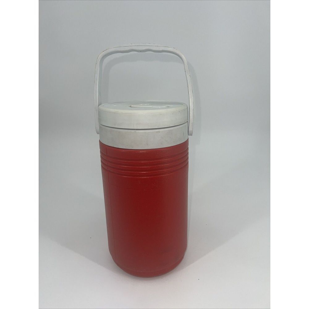 COLEMAN 5690 WATER JUG HALF GALLON RED & WHITE WITH HANDLE 10.5" TALL